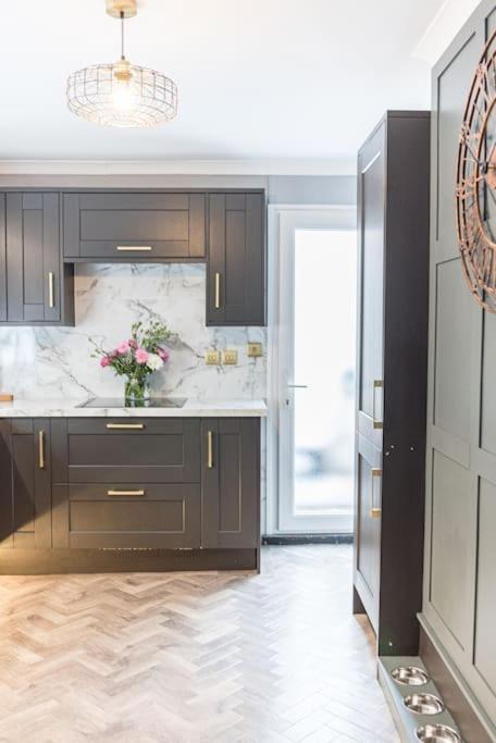 Luxury Townhouse In Workington Villa Eksteriør bilde