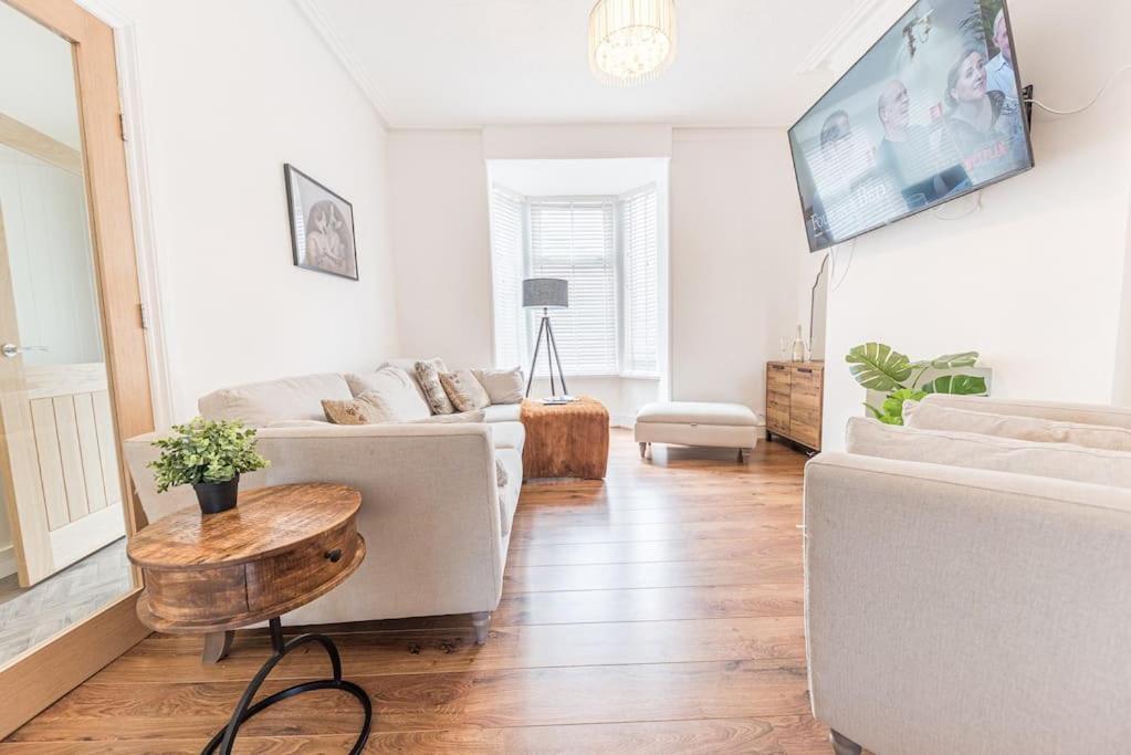 Luxury Townhouse In Workington Villa Eksteriør bilde