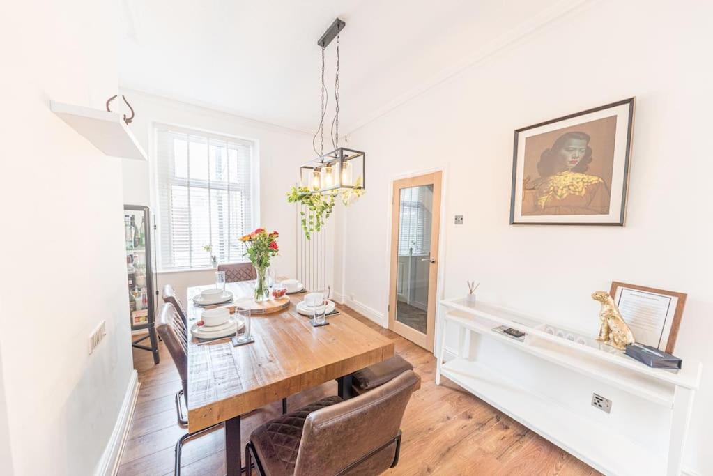 Luxury Townhouse In Workington Villa Eksteriør bilde