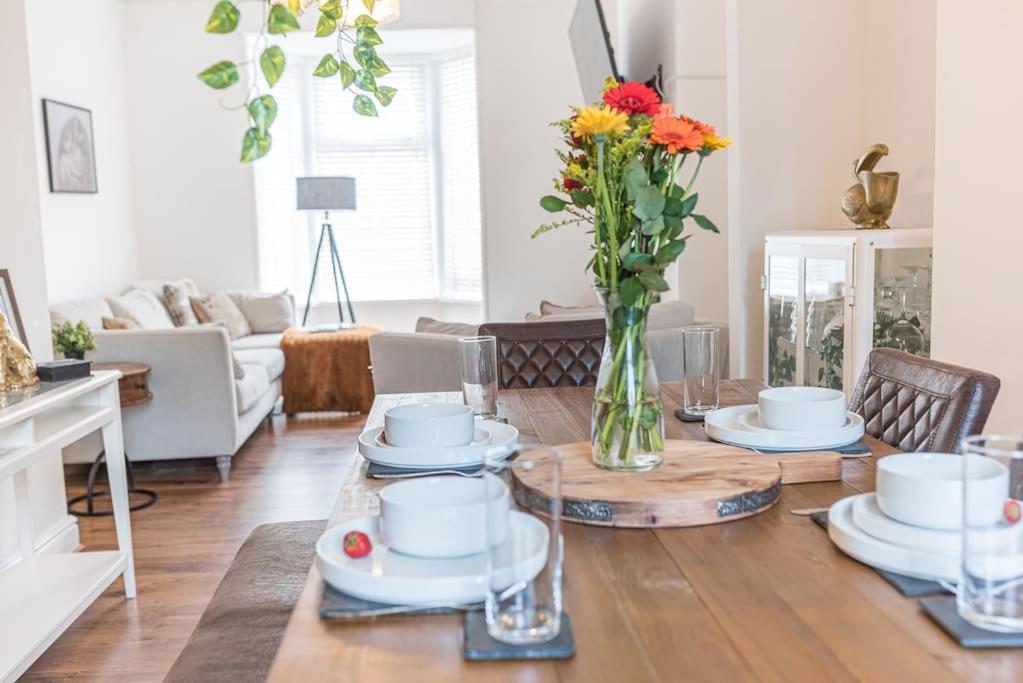 Luxury Townhouse In Workington Villa Eksteriør bilde